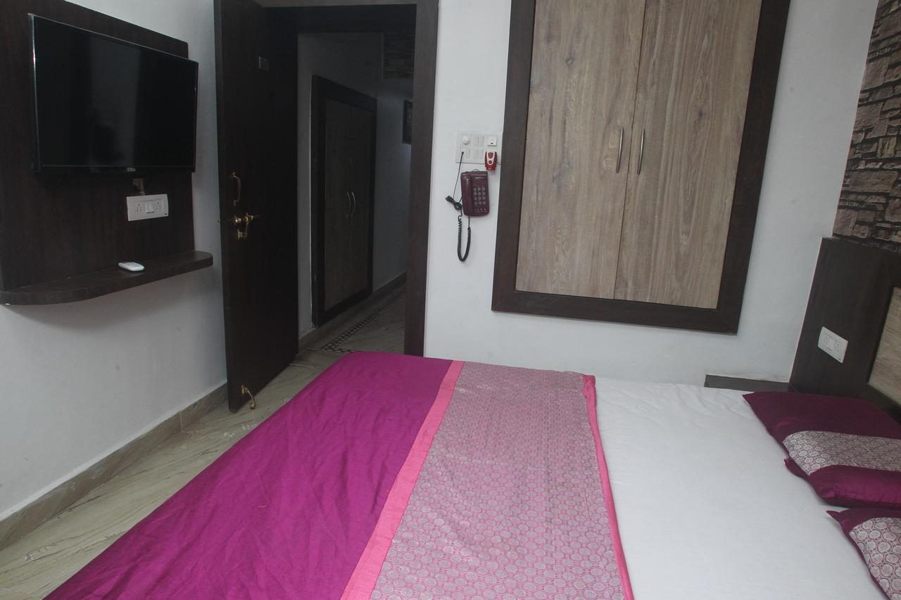 Alakhnanda Guest House Varanasi Eksteriør billede