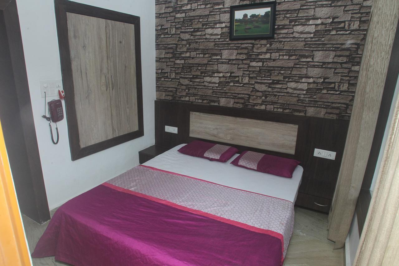 Alakhnanda Guest House Varanasi Eksteriør billede