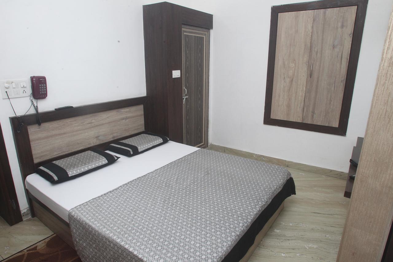 Alakhnanda Guest House Varanasi Eksteriør billede