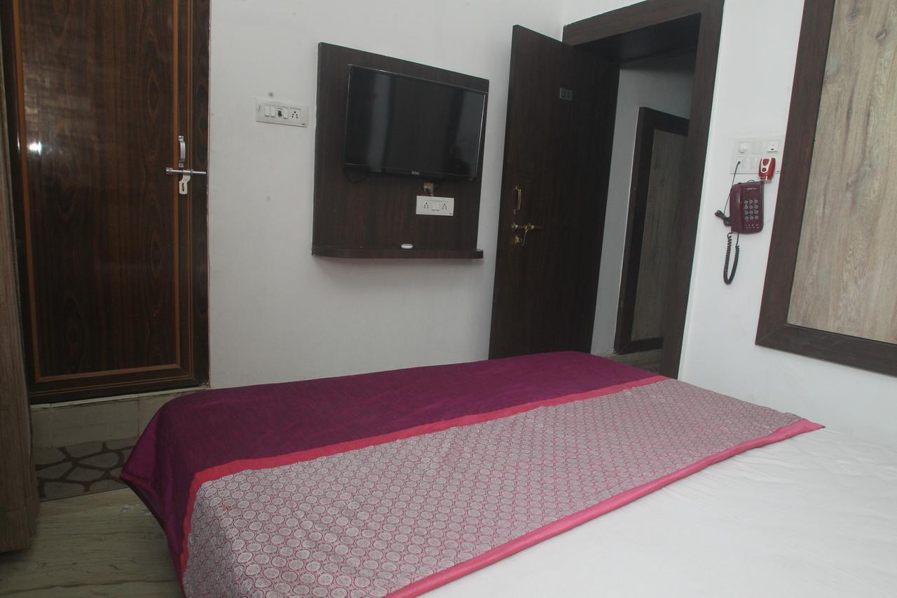 Alakhnanda Guest House Varanasi Eksteriør billede